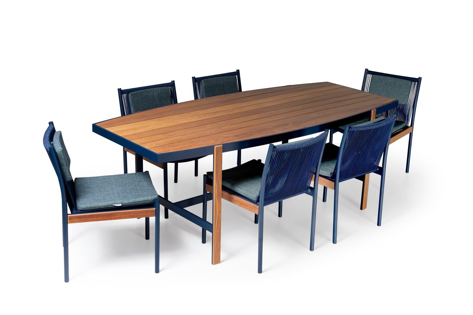 Cadeiras Maré com a Mesa Maré retangular
