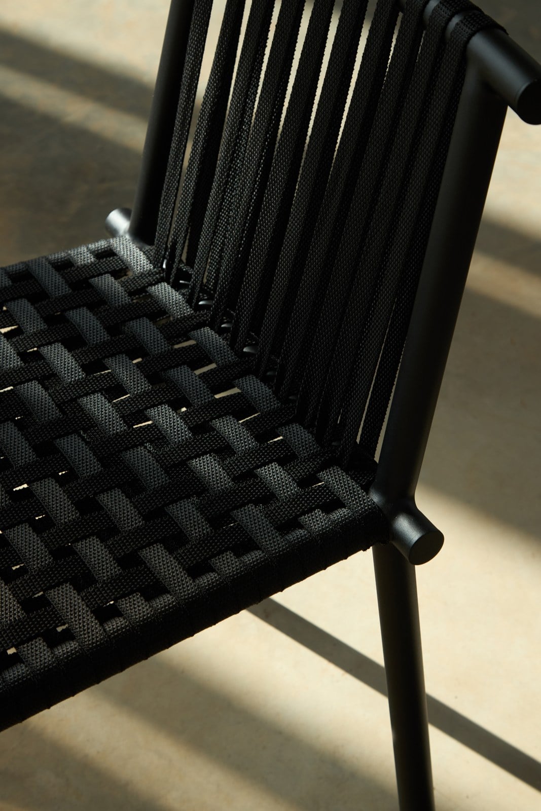 Linha Raízes — detalhe da trama
