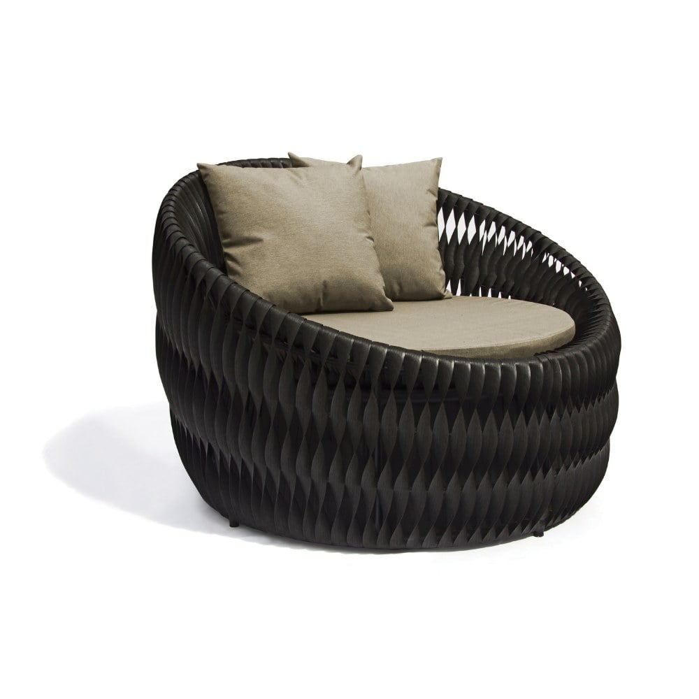 Chaise Bilbao — still 3/4