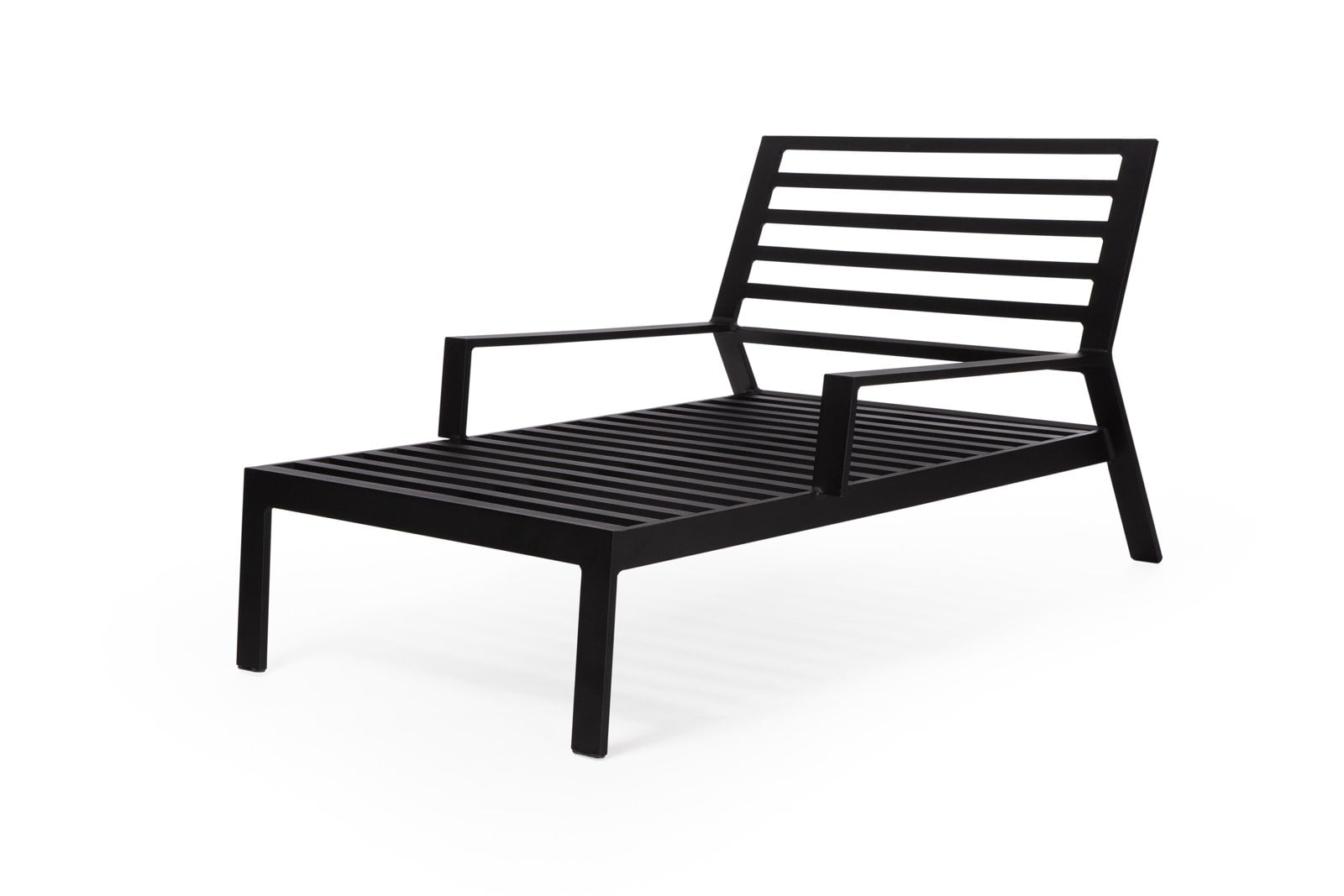 Chaise Troya — still