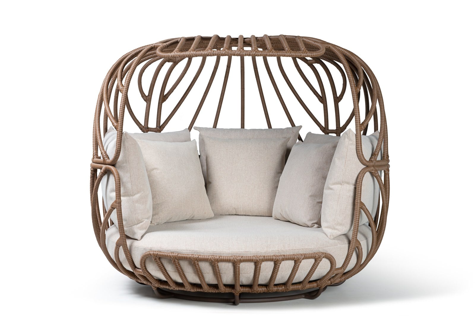Chaise Tulip com cobertura — still frontal