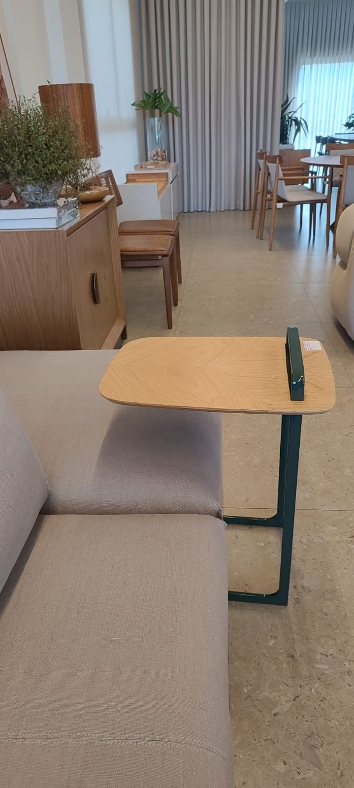 Mesa Apoio Tuki