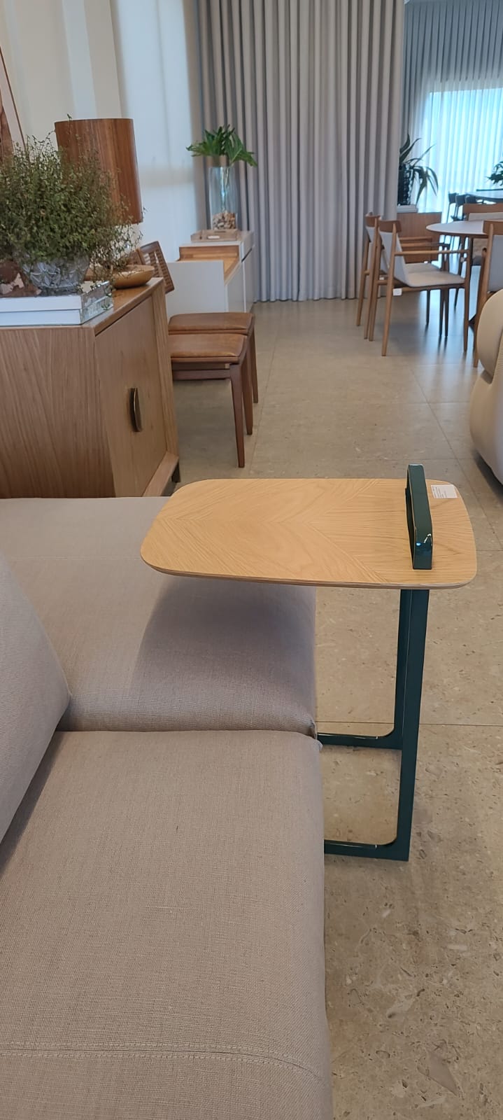 Mesa Apoio Tuki