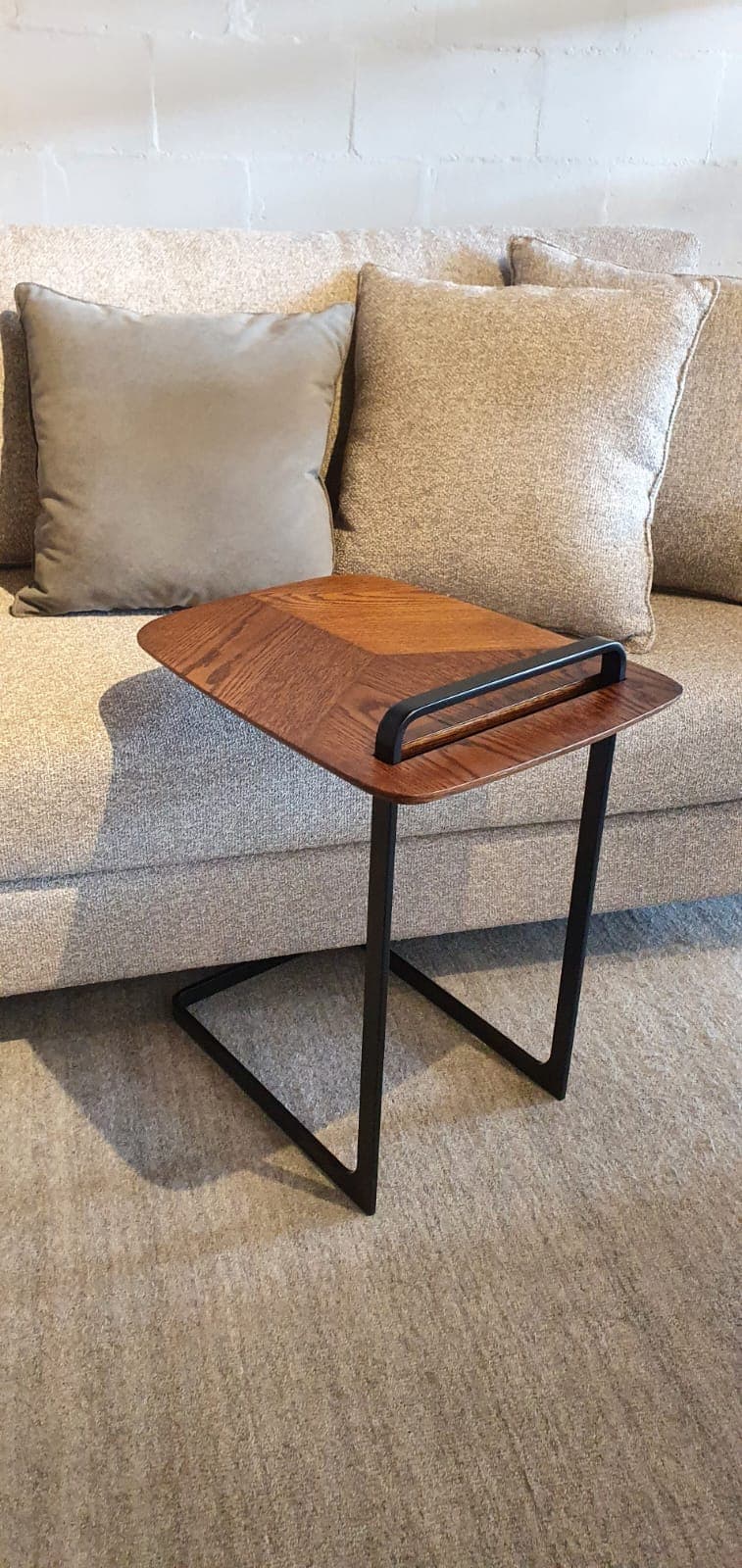 Mesa Apoio Tuki