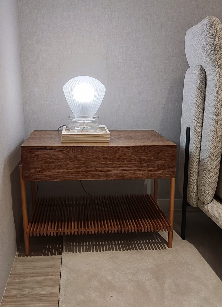 Mesa Cabeceira Alice