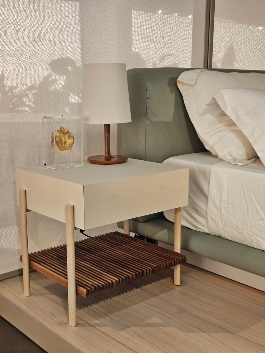 Mesa Cabeceira Alice