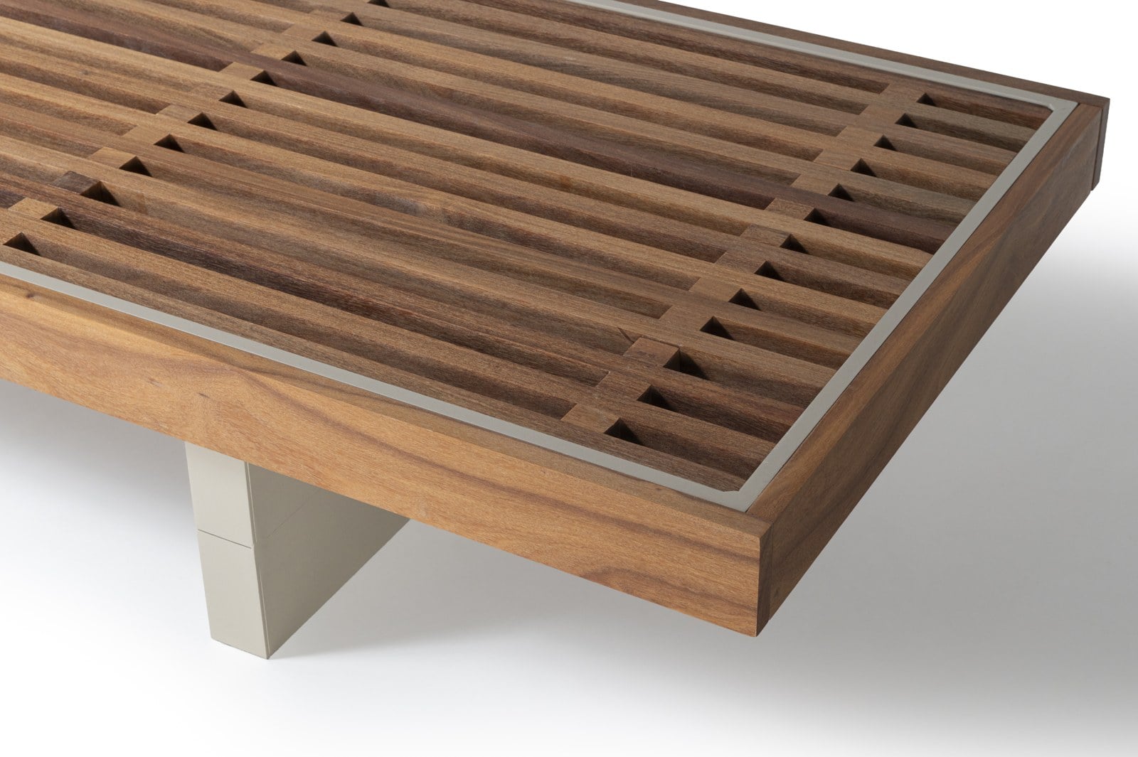 Mesa de Centro Prumo — detalhe do ripado
