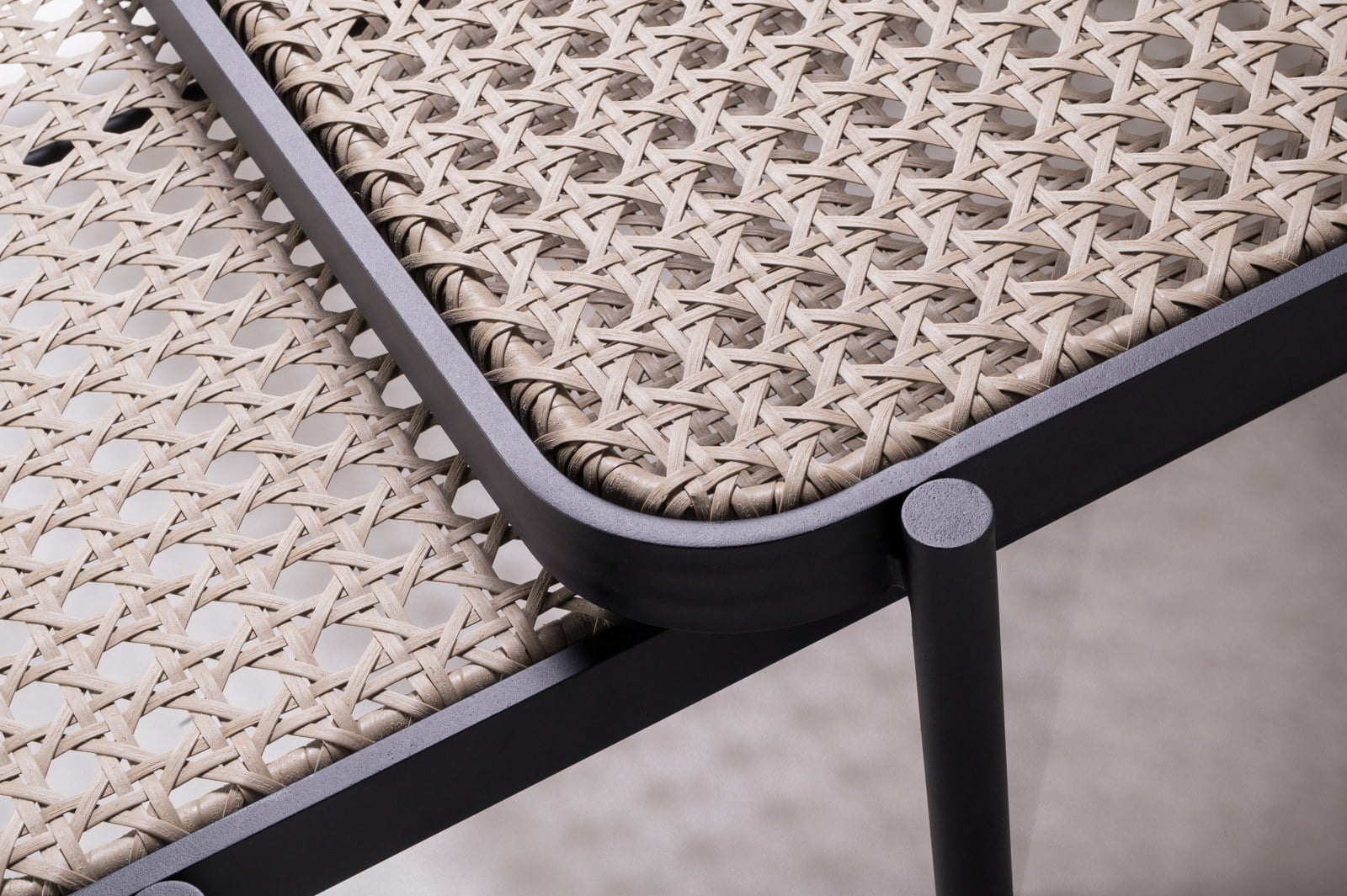 Mesa Lateral Bossa — detalhe