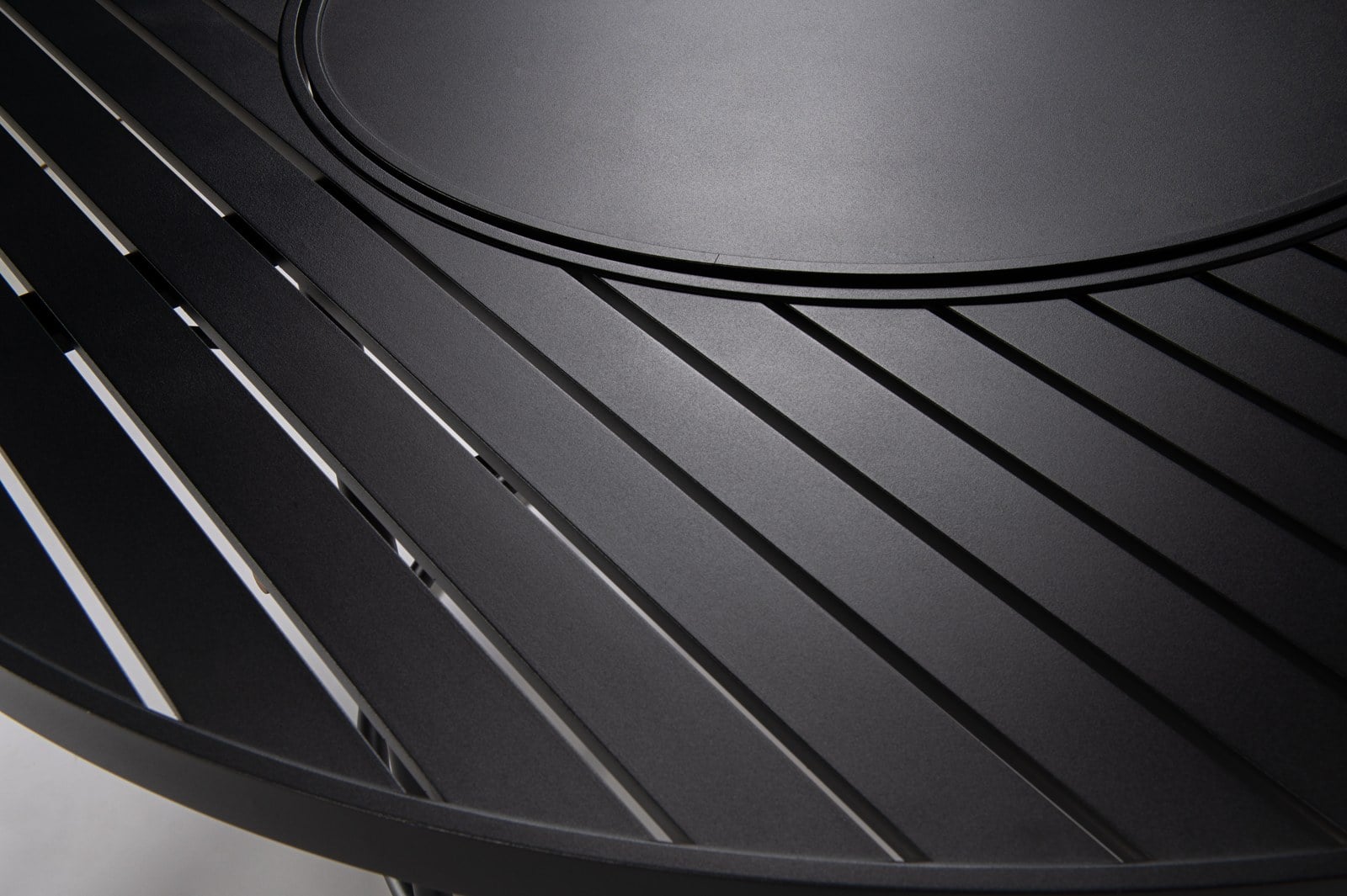Mesa Leme — detalhe do tampo