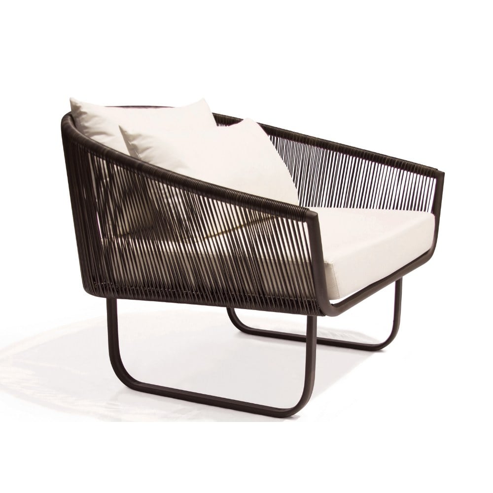 Poltrona Viena — still 3/4