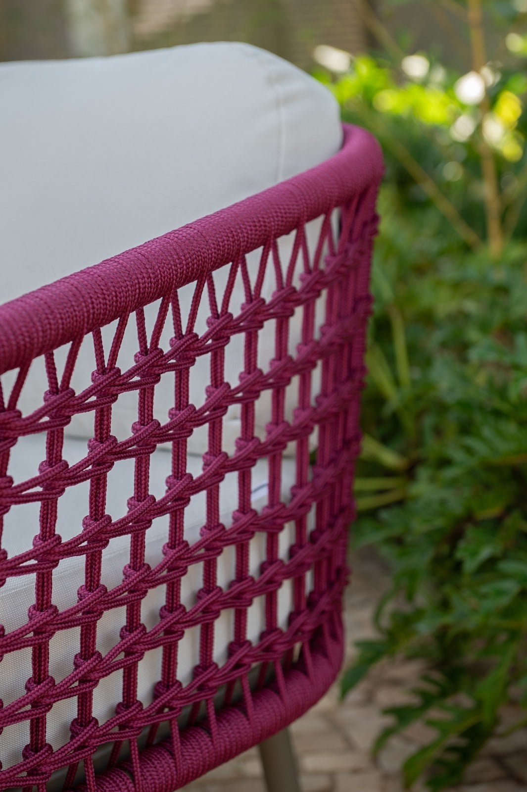 Poltrona Wana — detalhe da trama